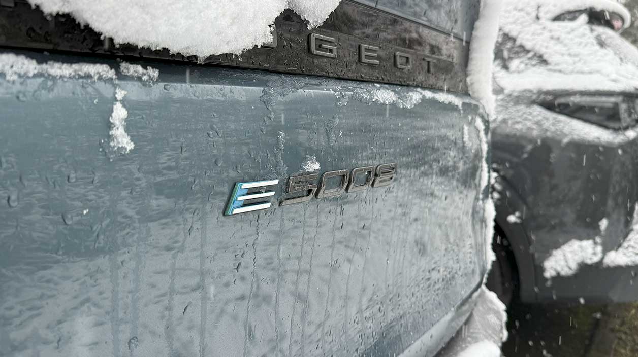 peugeot voiture électrique en hiver 5008